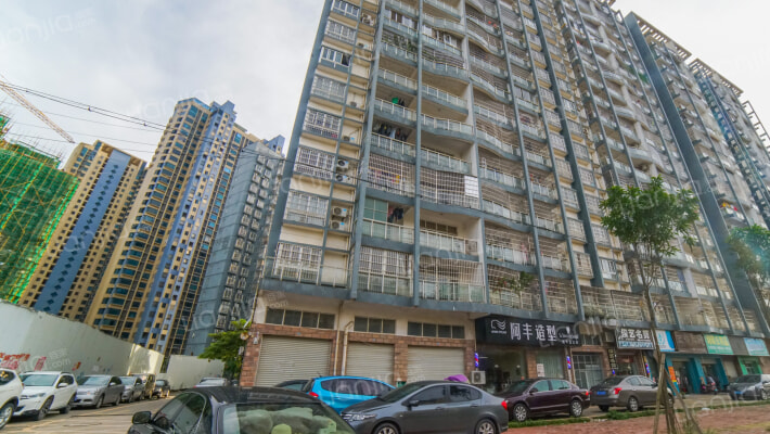 水岸豪园外景图