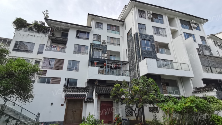 山水江南外景图