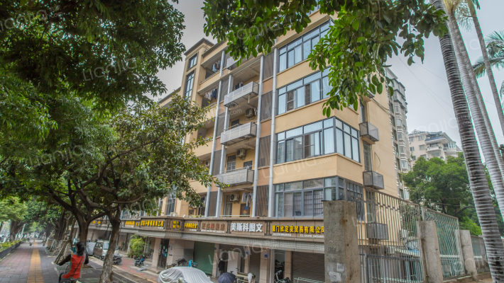 都市阳光外景图