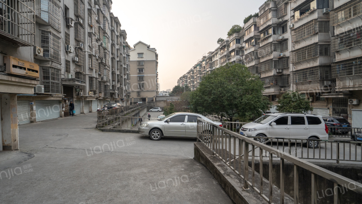 神鹰花园外景图