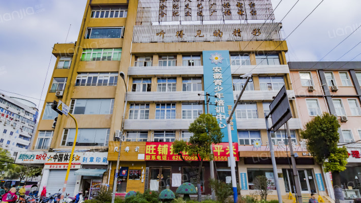 阜阳路154号楼外景图