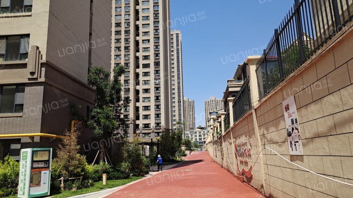 保利领秀山二区外景图