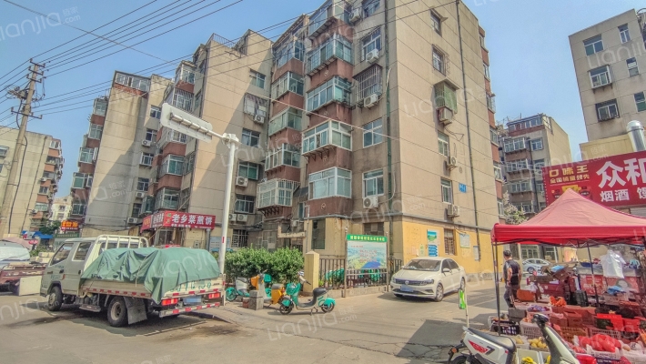 校场小区外景图