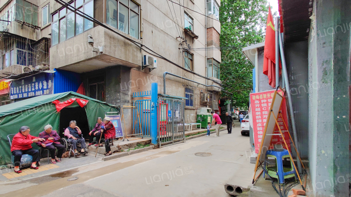 电梯厂家属楼外景图