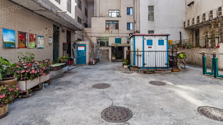 保险名苑外景图