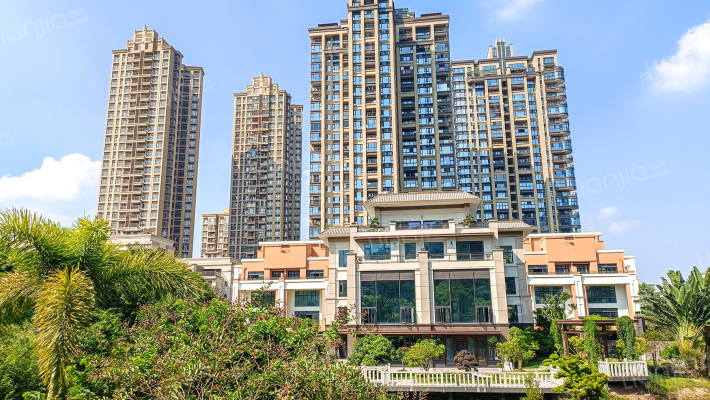 绿湖山庄外景图