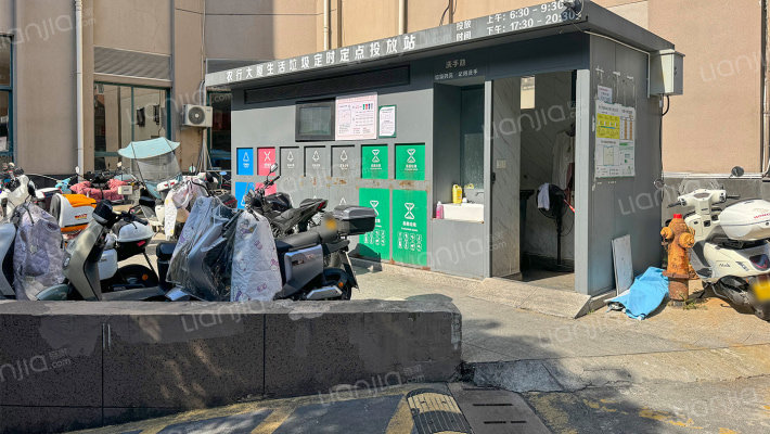 农行大厦外景图