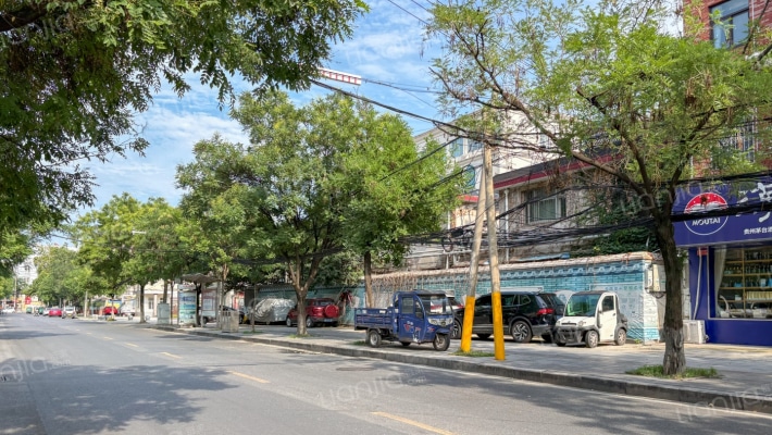 生产资料公司家属楼外景图