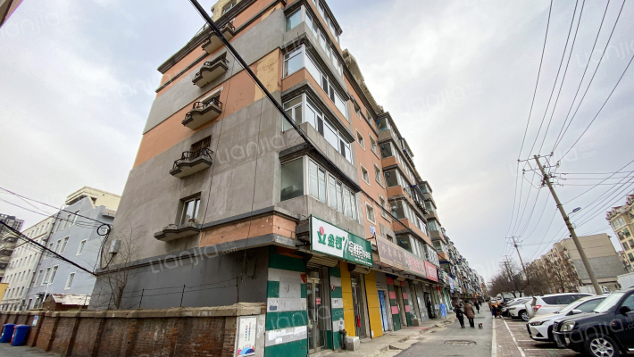 林职院小区外景图