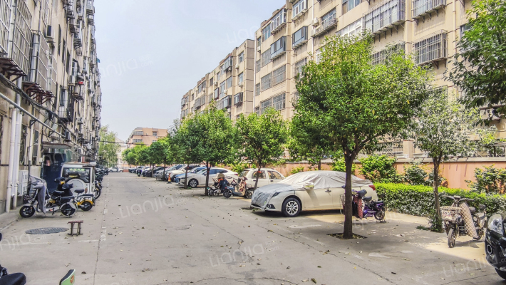 封家园小区外景图