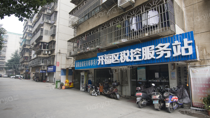 阳光花园外景图