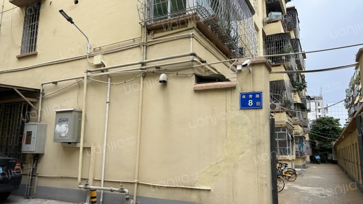 体育路8号外景图