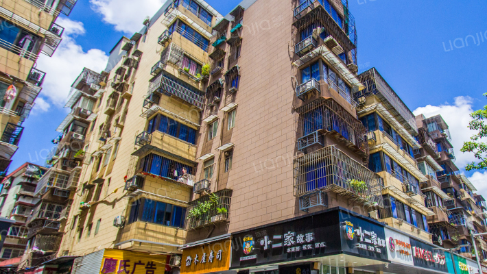 中山东路531弄小区外景图