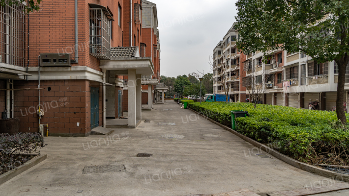 湖东公寓外景图