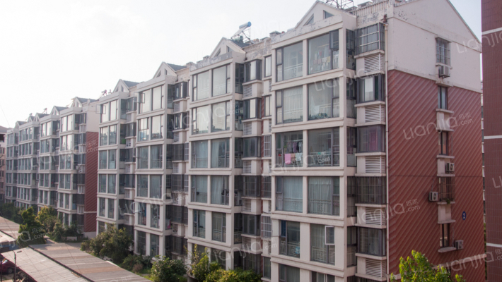 市政宿舍外景图