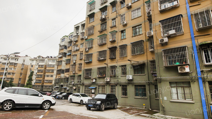 宁欣苑小区外景图