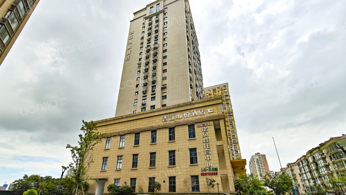 龙华大厦外景图