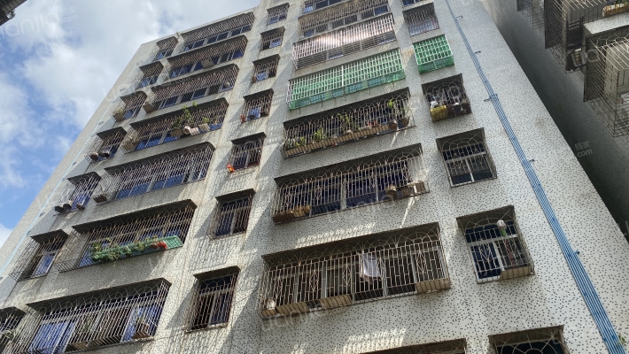 琼山工商银行宿舍外景图