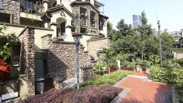 保利国宾上院外景图