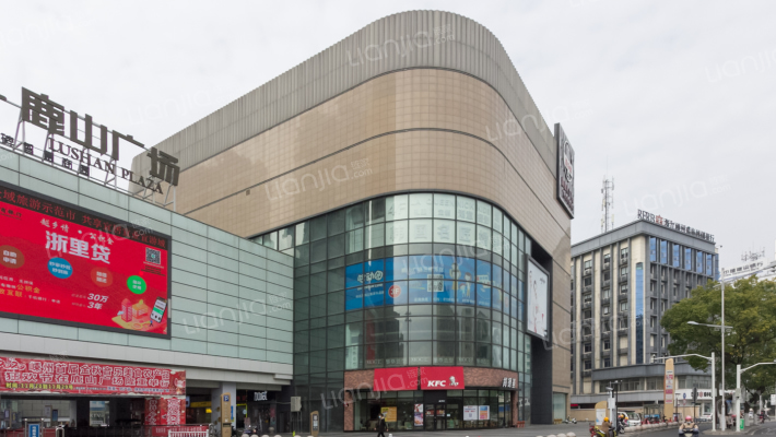 鹿山广场外景图