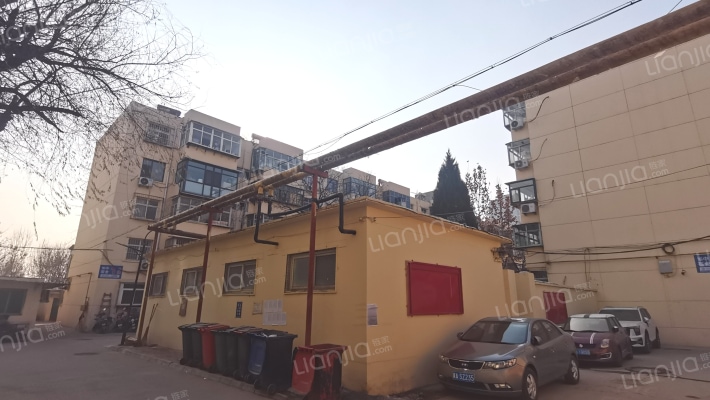 十六中宿舍外景图