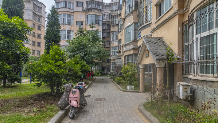 鹿鸣岛花园外景图