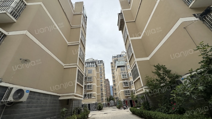 耀華苑公寓外景图