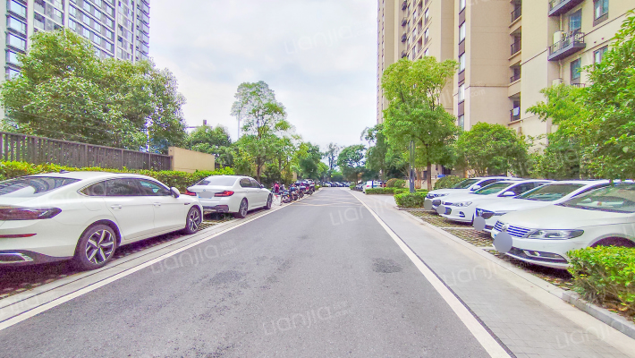 城光公寓外景图