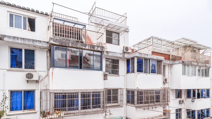 东大街12号院外景图