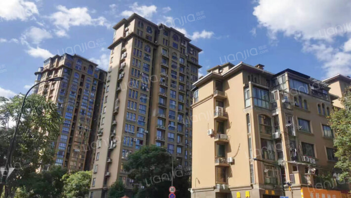 水岸华庭外景图