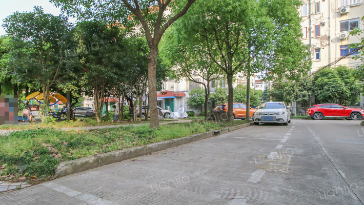 新德四村外景图