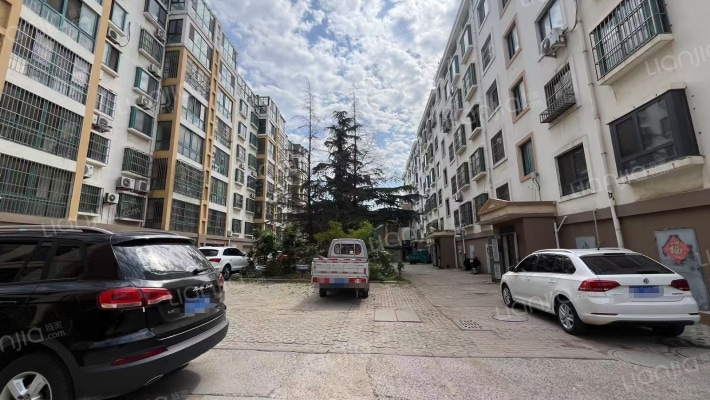 明珠花园小区外景图