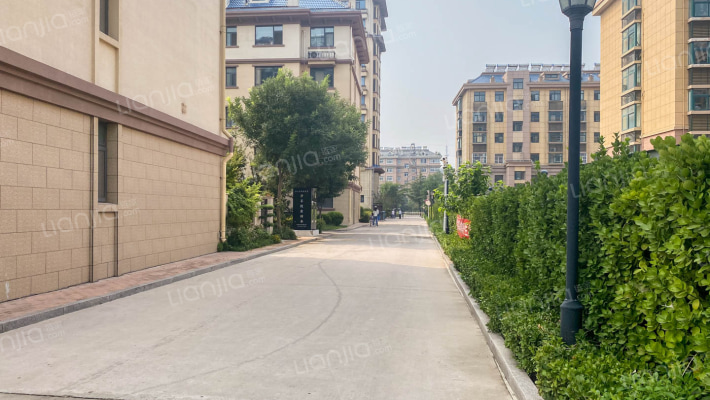 城建润园外景图