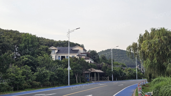 太湖湖滨山庄外景图