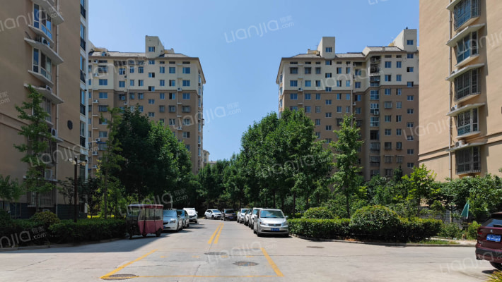 左岸风景小区外景图