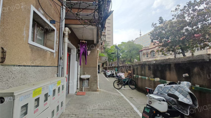 健康路56号外景图