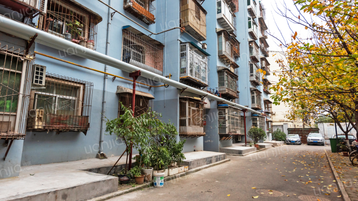 昆仑十六街坊外景图