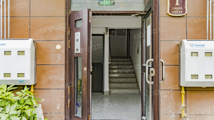 金色阳光城外景图