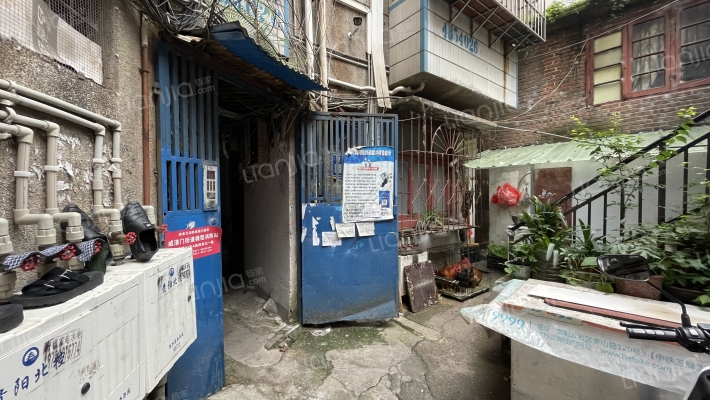 鲤鱼街110号外景图