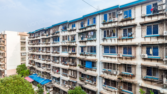 西一里小区外景图