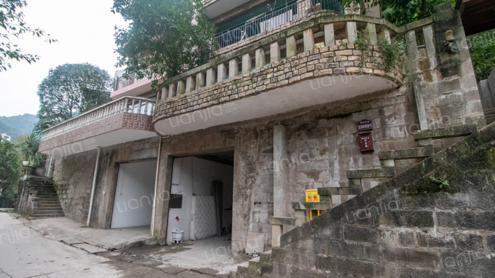 翠湖山庄外景图