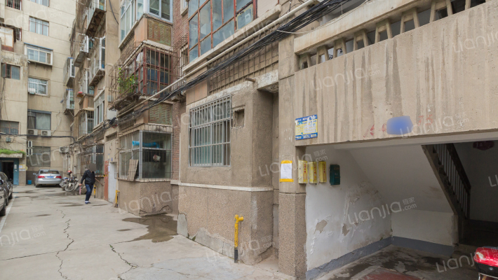 省第三人民医院家属院外景图