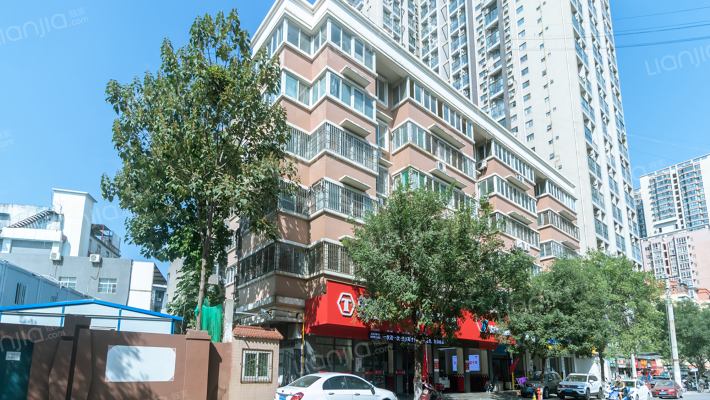 丁白路83号院外景图