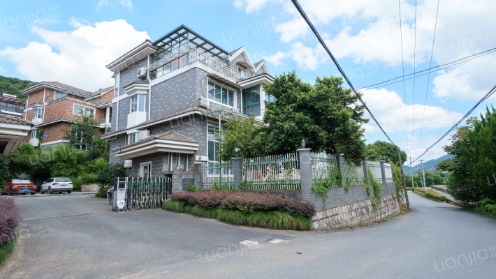 棠棣山庄外景图