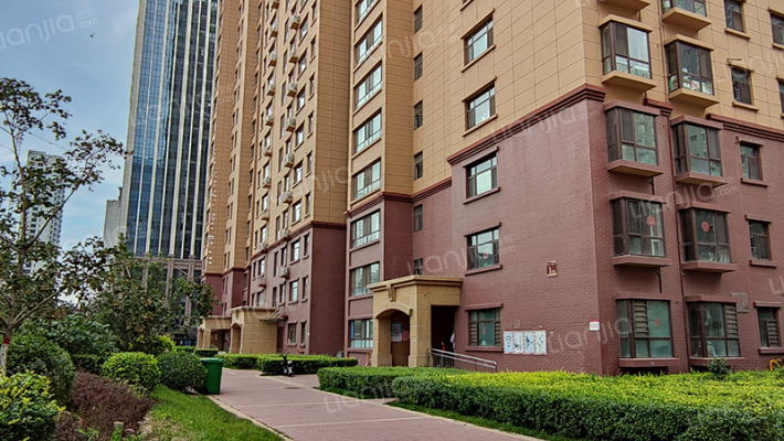 金色维也纳滨河小区外景图