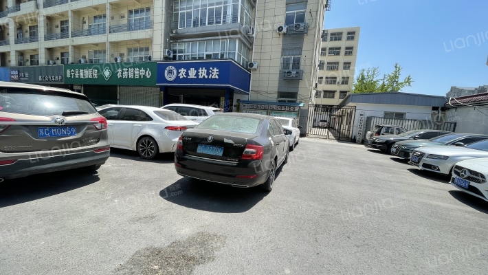 玉兰公寓外景图