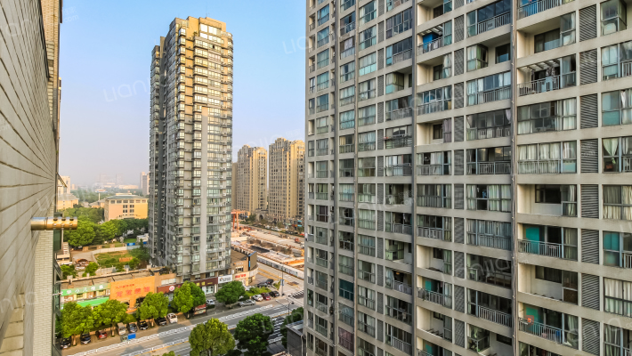 奥林公寓外景图