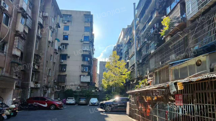 留芳岭社区外景图