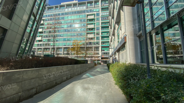 华贸公寓外景图