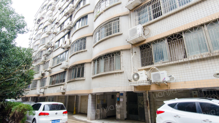 通发公寓外景图